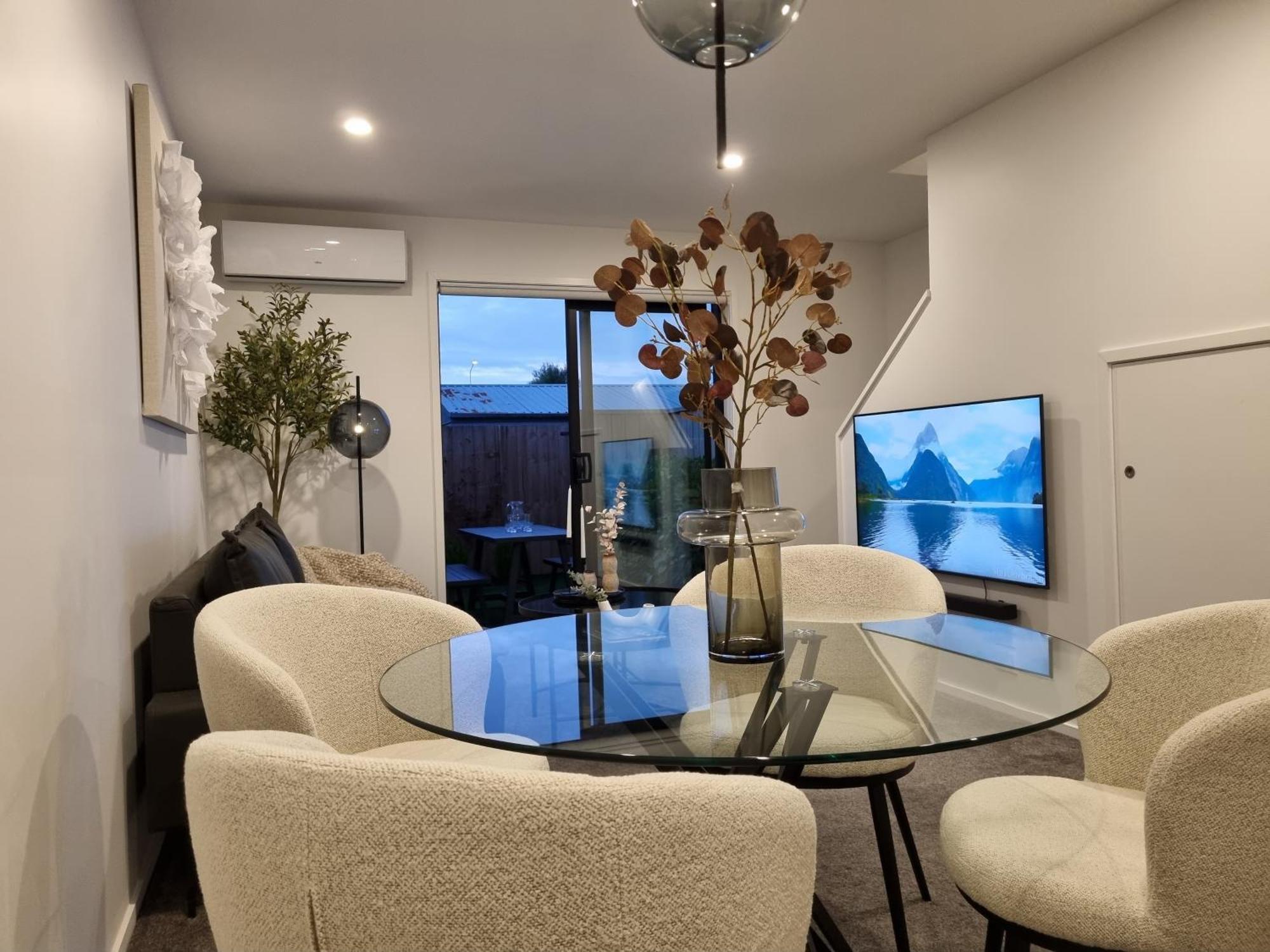 Cloud Nine Elegant Escape Awaits Apartment ไครสต์เชิร์ช ภายนอก รูปภาพ